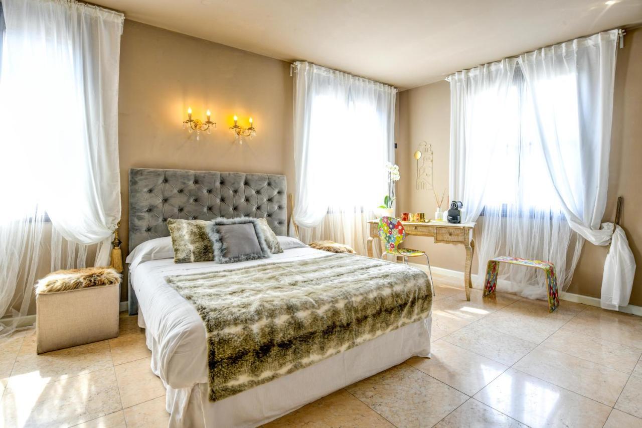 Prestige Suite Sirmione Eksteriør bilde